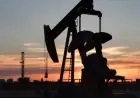 US Oil Prices Surge $3 Amid Middle East Supply Crisis