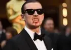 Jack O’connell Shocks Oscars Red Carpet With Blood-Stained Vampire Fangs