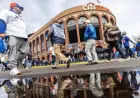 Mets Fans at Citi Field Enjoy Real-Time Game Radio Broadcasts