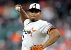 Astros Fans Anticipate Regret as Yankees Sign Familiar Pitcher