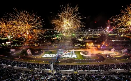 Eli Tomac, Hunter Lawrence Win 450 Heats at 2026 Daytona Supercross