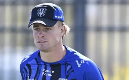 Bulldogs’ Controversial Halves Aim to Prove Critics Wrong Against Dragons