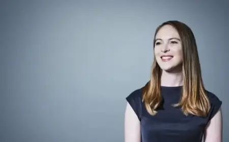 CNN Reports Explosions Echoing Through Doha