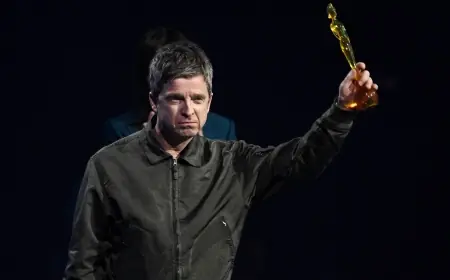Noel Gallagher praises Liam as he accepts Songwriter of the Year at the BRITs