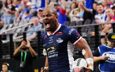 Hull Kr Vs Rhinos: Maika Sivo’s four-try blitz helps Leeds thrash champions in Las Vegas