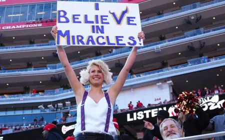 Aaron Jones' Role in Vikings' Plans Looms as Trade Talk Links De'Von Achane