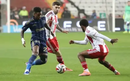 Fenerbahçe’s Nelson Semedo Injured in Antalyaspor Match