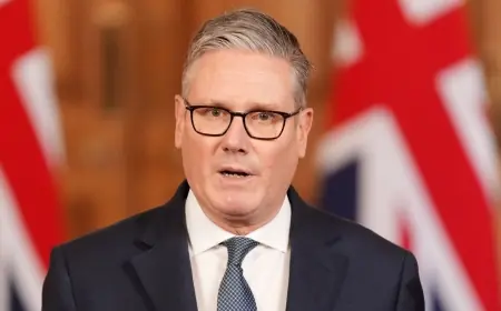 Uk holds back from endorsing US-Israeli strikes after Trump calls Starmer