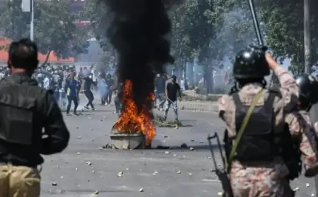 Protesters Storm Pakistan’s US Consulate: At Least 22 Killed