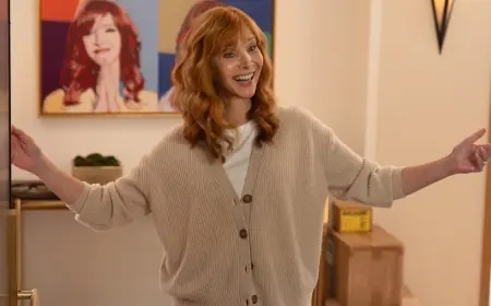 Lisa Kudrow’s Valerie Cherish Faces an AI-Written Sitcom — Why Season 3 of The Comeback Changes the Show’s Stakes