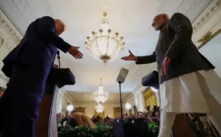 Rose Byrne and Kristen Wiig Celebrate ‘Bridesmaids,’ Friendship, and Space Ventures