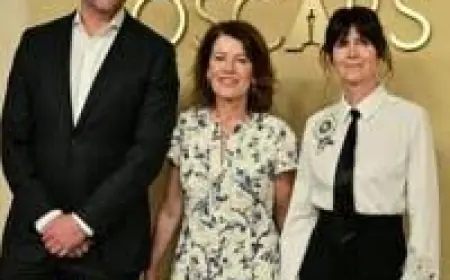 Hamnet: Shakespeare Would Have Shunned Streaming, 'Hamnet' Team Says