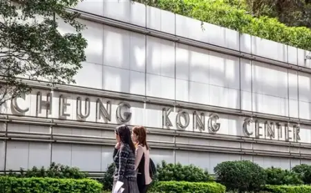 HSI Drops 109 Points by Midday; CKH Rises, CATL Falls Over 5%