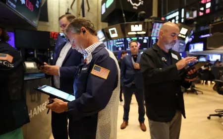 Dow Futures Slide In Early Trading As Investors Brace For Key Economic Data