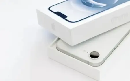 Apple Holds Steady on Prices Amid Global RAM Shortage