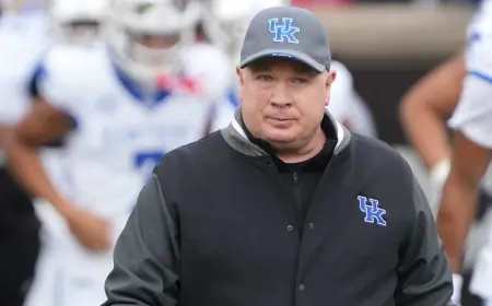 Mark Stoops: Texas hires mark stoops as special assistant to Sarkisian