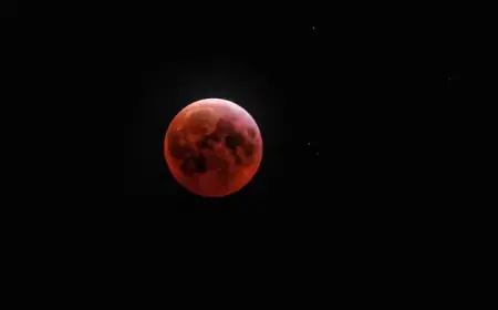 Will the Red Moon Be Visible During the Total Lunar Eclipse?