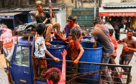 Holi Ki Baraat Procession Celebrates Tradition in Hyderabad’s Begumbazar