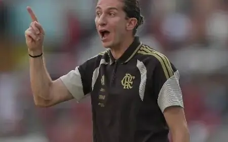 Filipe Luís Supports Protests, Offers Self-Critique After Flamengo’s 8-0 Defeat