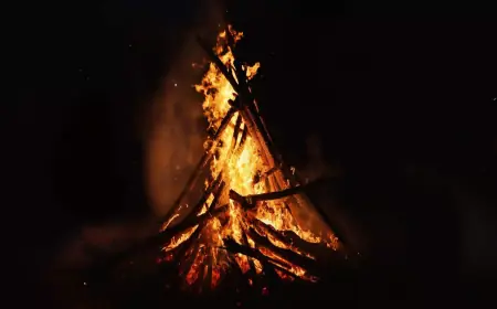 Happy Holi greetings: 180+ messages, Holika Dahan on March 3 and celebrations on March 4