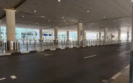 US, Israel, Iran Conflict Shuts Middle East Airports; Video Shows Empty Dubai Airport