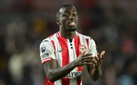 United Compete with Rivals for Brentford Star Michael Kayode