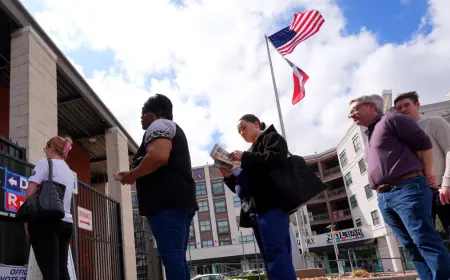 Texas Supreme Court blocks Dallas County extension of polling hours, clouds primary votes