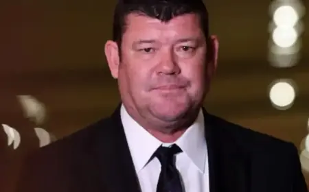 James Packer Shifts Political Support from Centre-Right to Far-Right with Donation