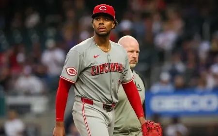 Hunter Greene to See Specialist for Right Elbow, Won’t Throw Until Thursday