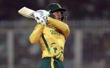 Tim Seifert gets reprieve after De Kock–Brevis mix-up at Eden Gardens