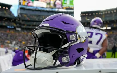 Vikings Expected to Release Jonathan Allen as Cap Pressure Mounts