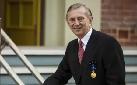 Hamish McLachlan Honors Broadcasting Icon Dennis Cometti Before AFL Opener