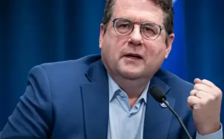 Bernard Drainville to Cut Social Assistance for Asylum Seekers