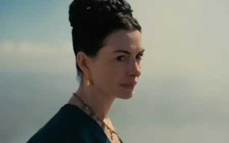 Anne Hathaway Stays Immersed in Character on ‘The Odyssey’ Set