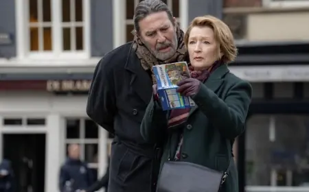 Lesley Manville: Why a Lifelong Stage-and-Screen Mix Matters for Women Actors Over 50