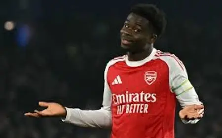 Britney Spears arrested for DUI in California, headline states