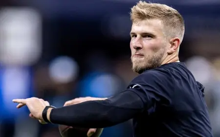 Cam Jordan makes his support for Tyler Shough crystal clear