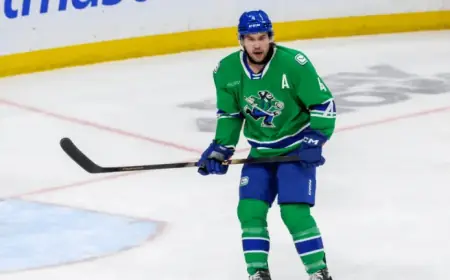 Sharks Sign Defenseman Jett Woo