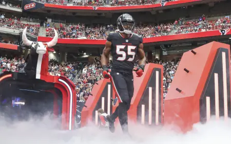 Danielle Hunter Extended by Texans in One-Year, $40.1M Deal