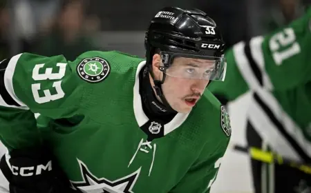 Blackhawks To Acquire Derrick Pouliot as derrick pouliot Heads to Rockford