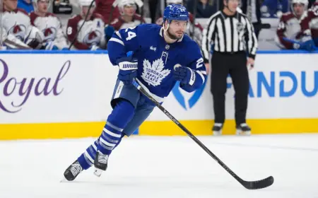 Scott Laughton trade one year later: Right person, wrong deal for Maple Leafs — scott laughton