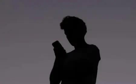 Australia Targets App Stores and Search Engines in AI Age Crackdown