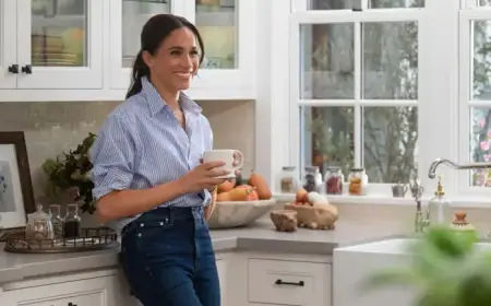 Netflix Withdraws from Meghan Markle’s $64 Scented Candle Venture
