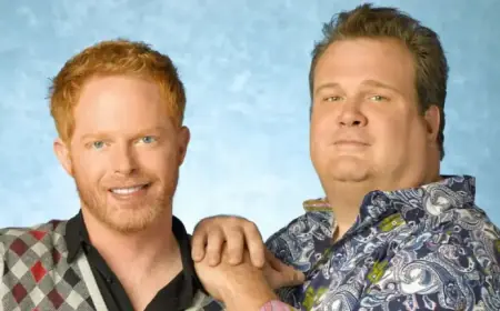 Jesse Tyler Ferguson Reveals Why He Rejected a ‘Modern Family’ Spinoff