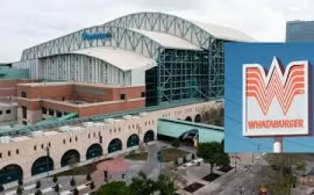 Whataburger hits Daikin Park, but fans balk at ballpark prices