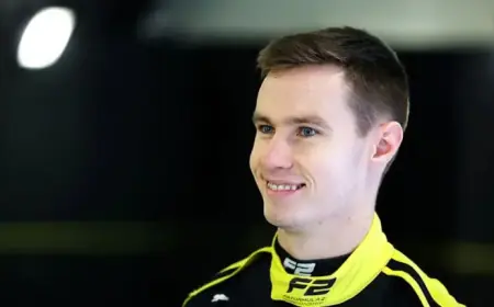 Joshua Dürksen Triumphs in F2 Sprint Race at Albert Park