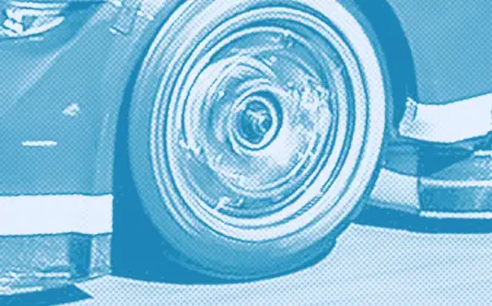 Carlos Sainz Finishes Fifth in Las Vegas as Pit-Entry Stoppage Triggers FP3 Red Flag