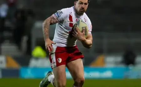 Percival Extends Contract, Reaches 15th Year with Saints