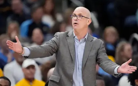 Dan Hurley Ejected with One Second Remaining in Marquette Clash