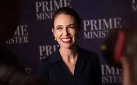 New Zealand Sees Spotlight on Departures as Ardern Leaves and Migration Surges